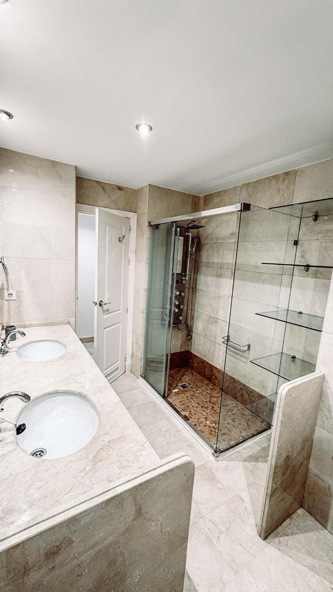 With Pool And Big Terrace With Pool View And Near To Apartamento